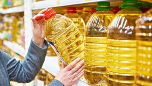 Cooking Oil: Retail prices to ease as govt slashes import duty