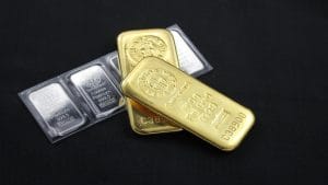 Gold price today September 28: Gold and silver both trading flat, check rates in Kolkata, Delhi and Mumbai