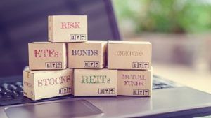 ETF vs Mutual Funds: Which one should you opt?