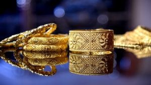 Gold price on November 18: Yellow metal up, silver trading flat in the early trading session