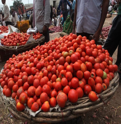 Tomatoes, wheat, potatoes, edible oil prices shoot through the roof