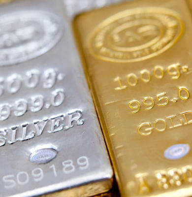 Why gold price is not increasing despite rising inflation?