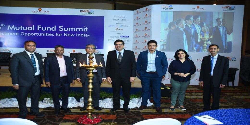 Pick the right mutual fund, say MF players