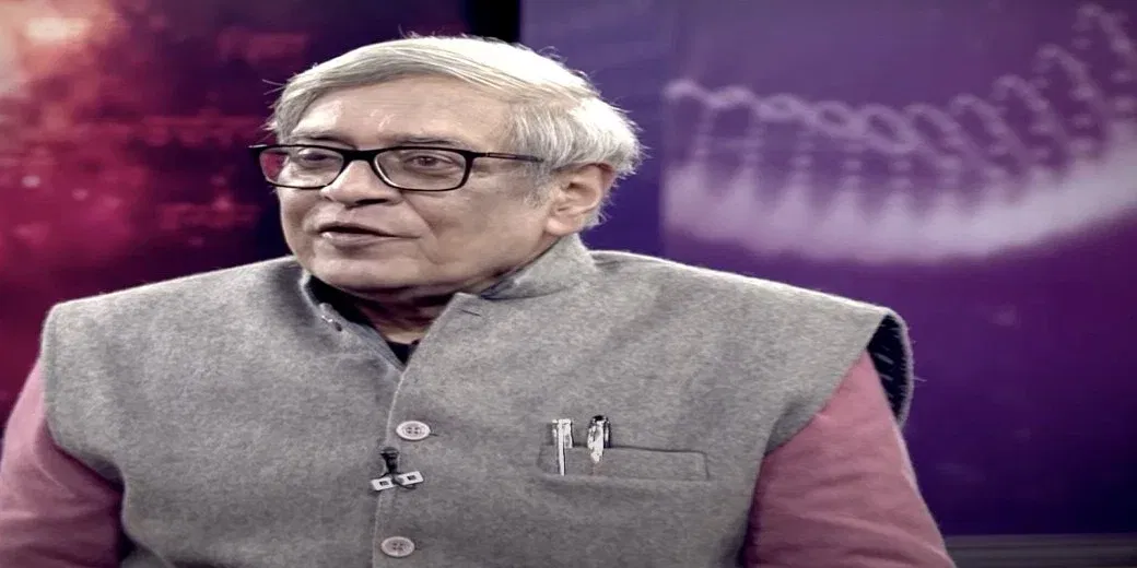 GoI is incurring losses due to GST: Debroy