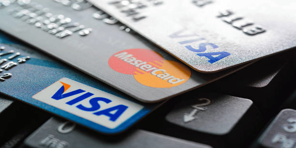 5 Things To Remember While Using Credit Cards During This festive Season