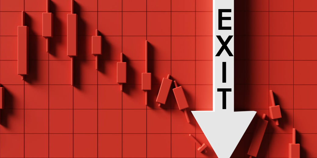 When should retail investors book profit in IPOs?