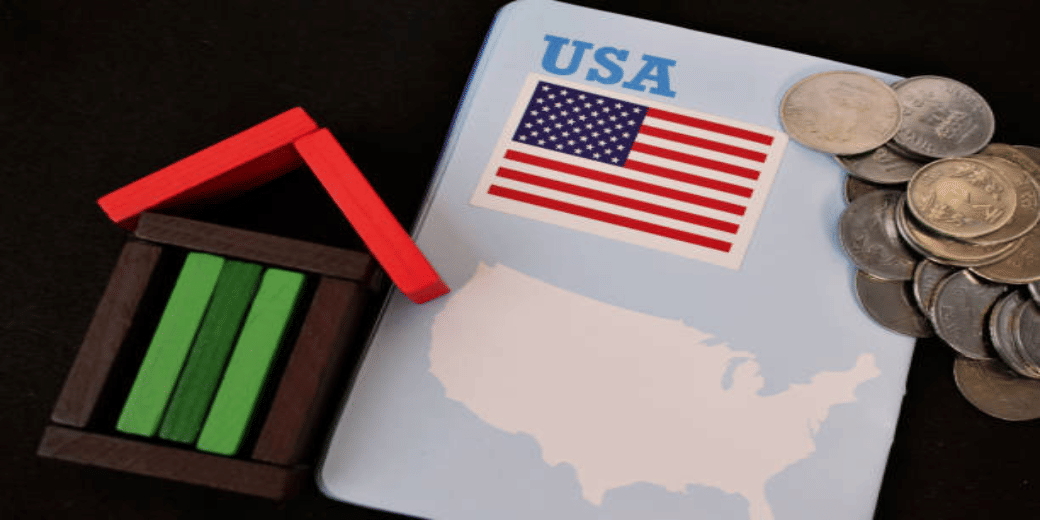 NRIs can deposit US dollars in fixed deposits with Axis Bank