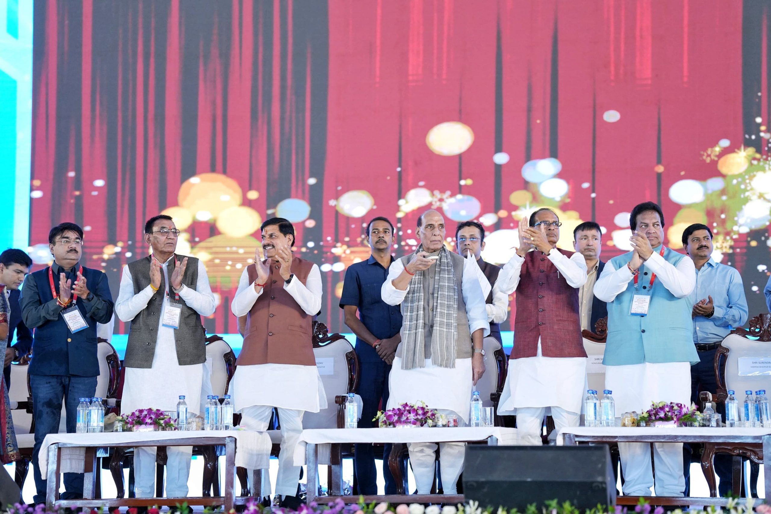 MP को बड़ी सौगात, BEML मेट्रो कोच प्रोजेक्ट का शुभारंभ; CM मोहन यादव और रक्षा मंत्री राजनाथ सिंह ने दी हरी झंडी